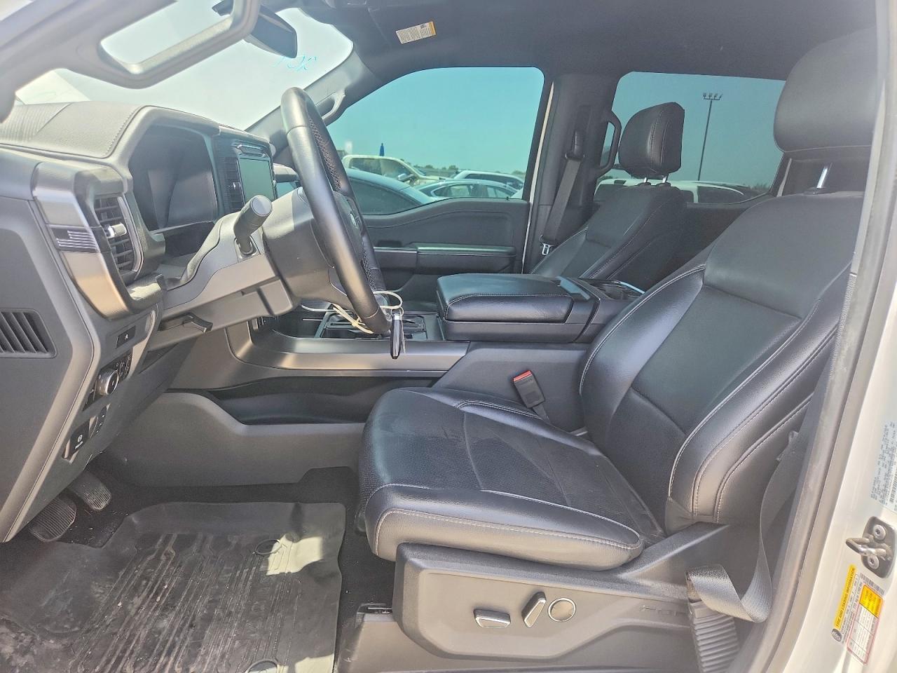 2025 Ford F150 Lariat - Фото 7