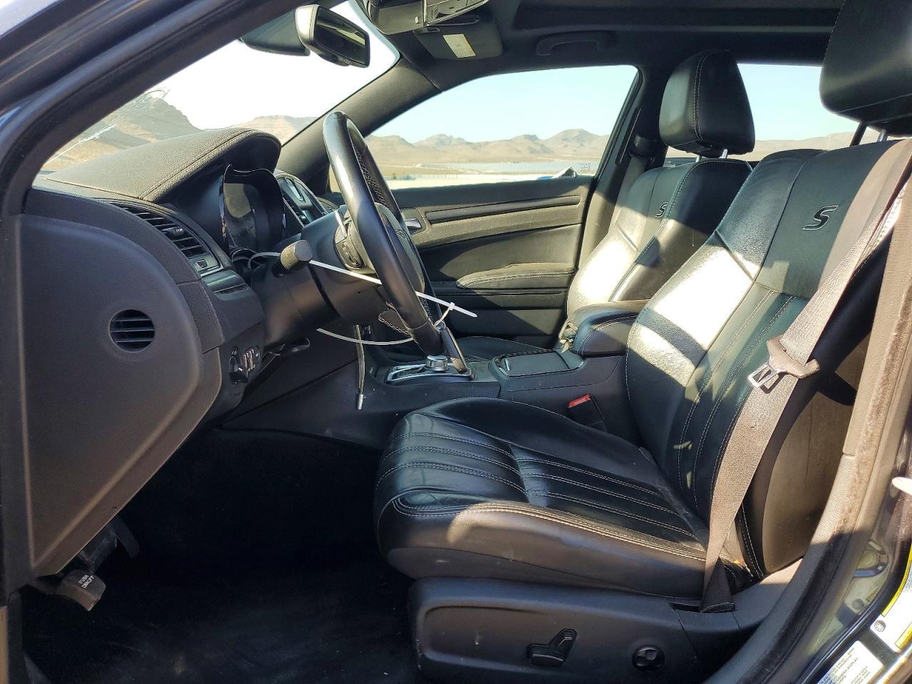 2016 Chrysler 300 S - Фото 7
