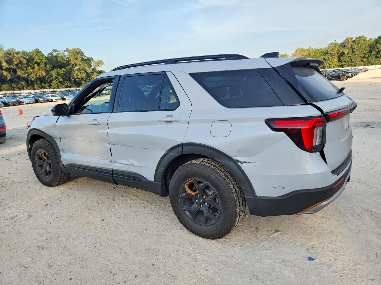 2026 Ford Explorer Tremor - Image 2