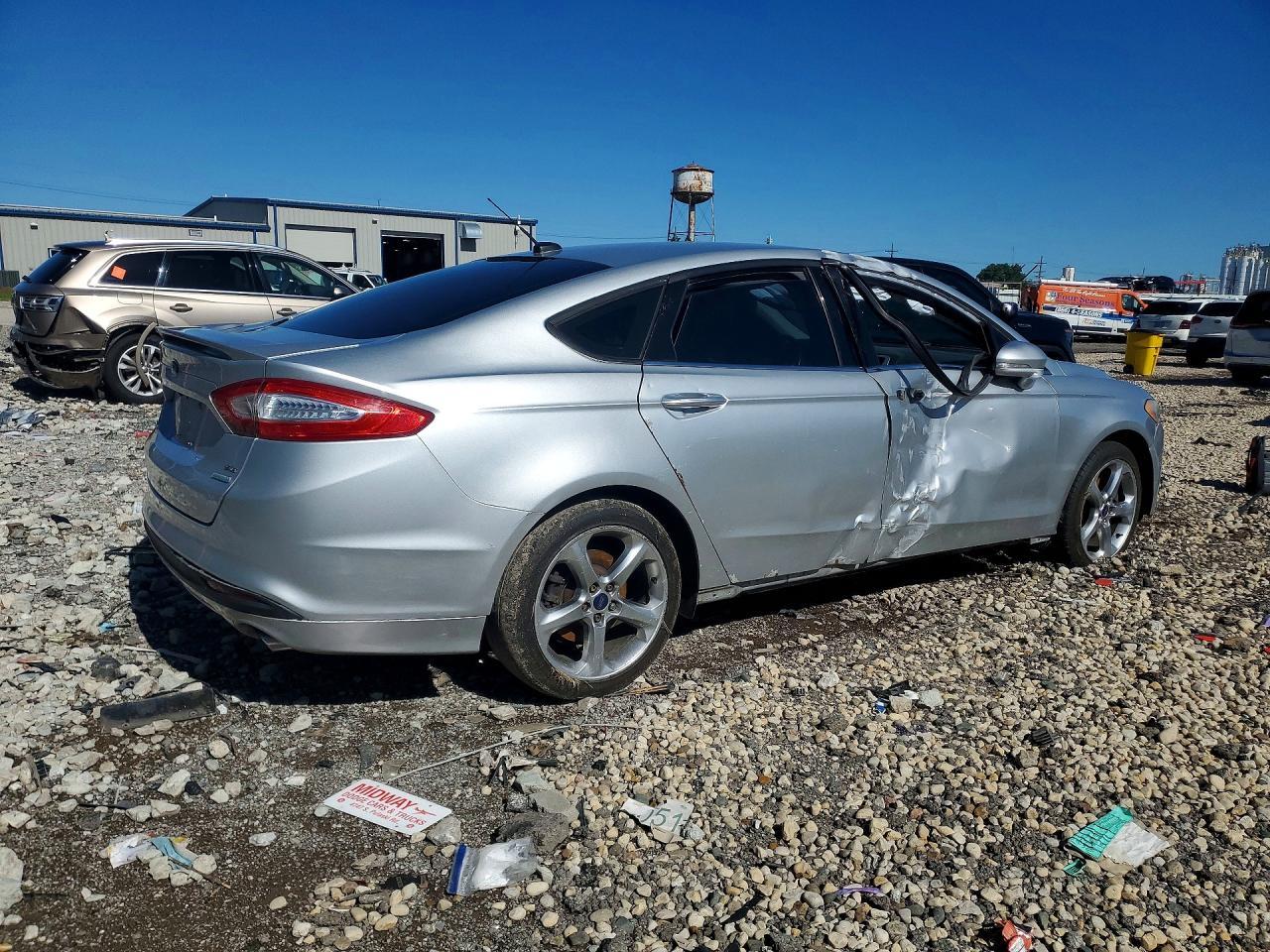 2013 Ford Fusion Se - Фото 3
