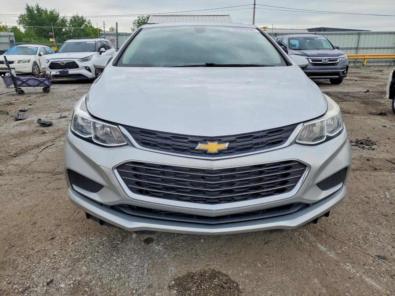 2018 Chevrolet Cruze Ls - Фото 5