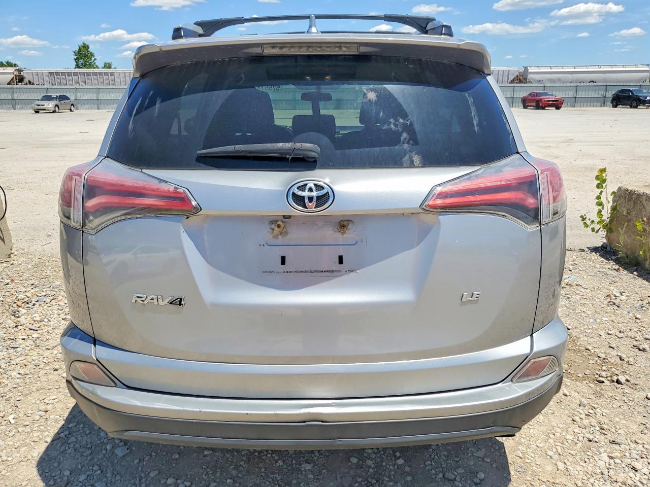 2016 Toyota Rav4 Le - Фото 6