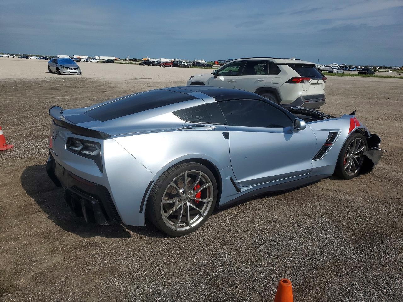 2017 Chevrolet Corvette Grand Sport 2Lt - Фото 3