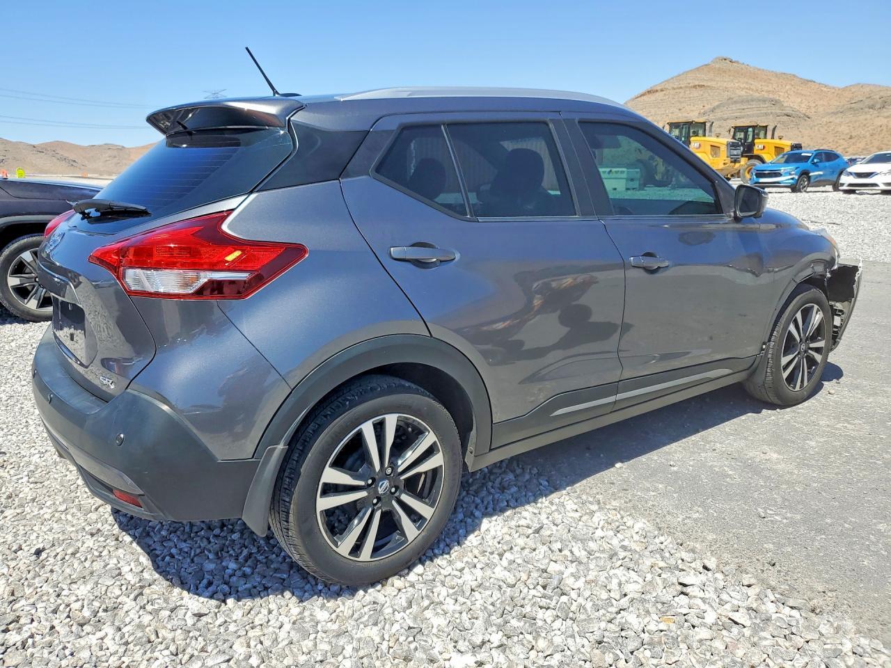 2020 Nissan Kicks Sr - Фото 3