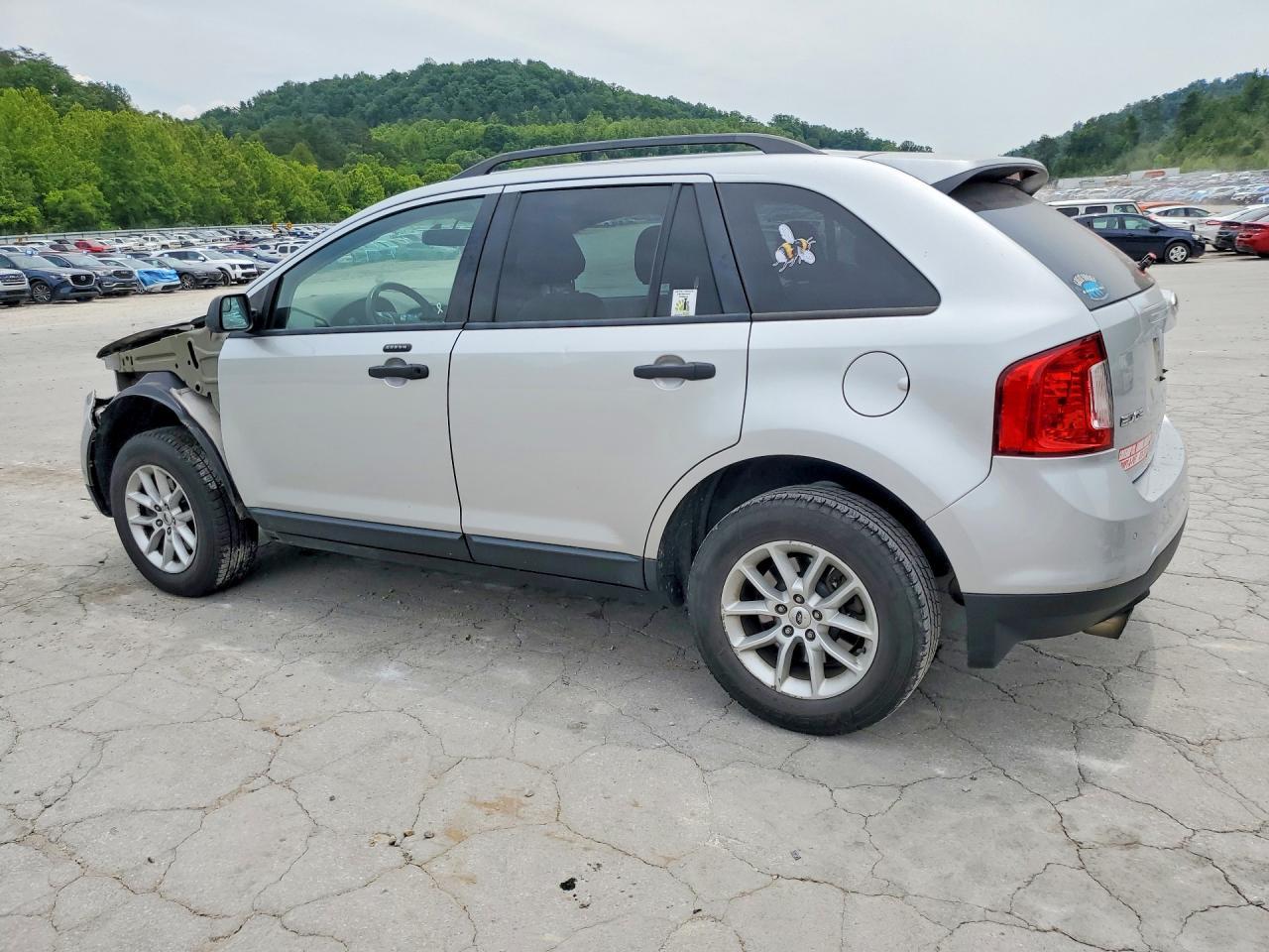 2014 Ford Edge Se - Image 2
