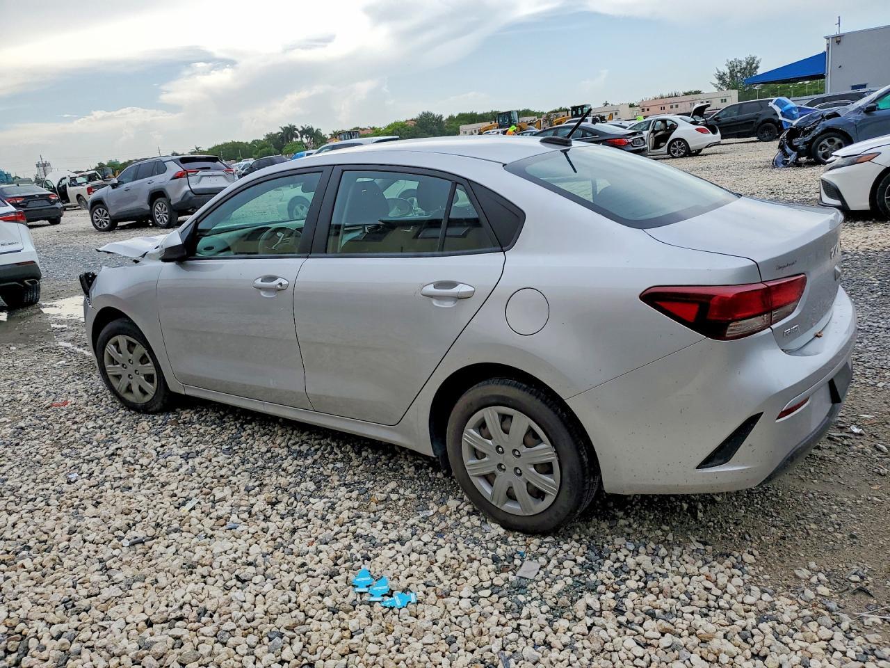 2022 Kia Rio Lx - Image 2