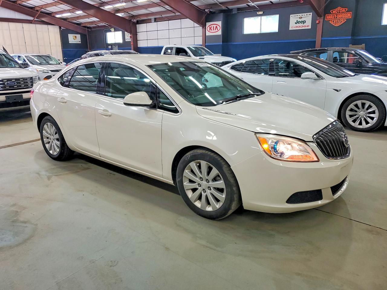 2015 Buick Verano - Image 4