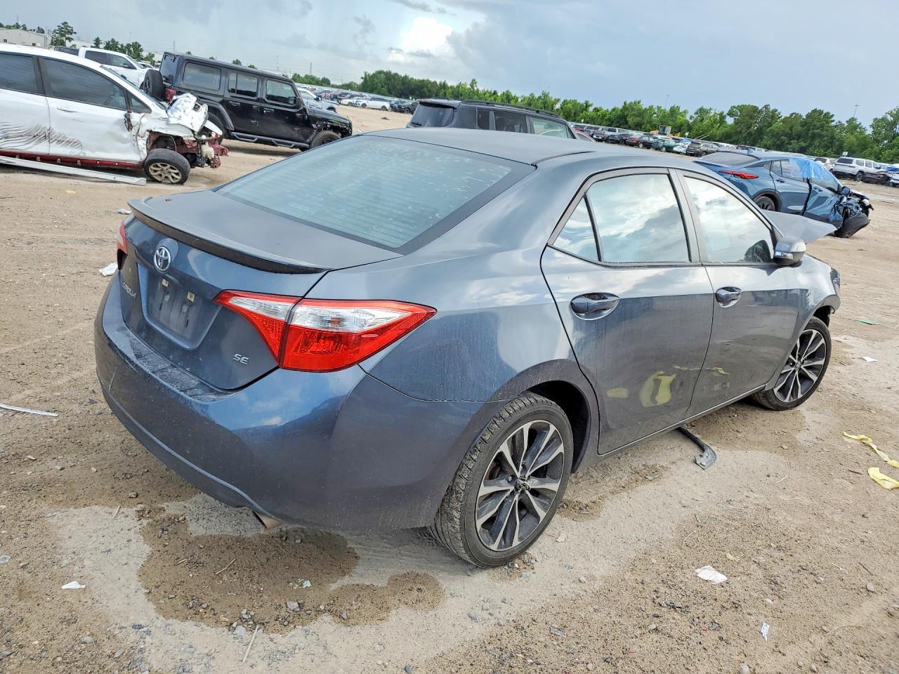 2017 Toyota Corolla - Фото 3