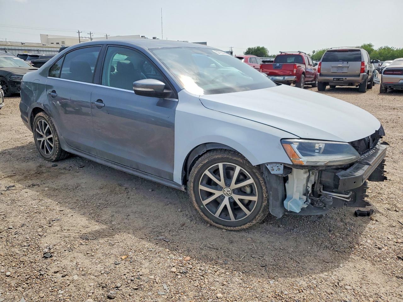 2017 Volkswagen Jetta Se - Image 4