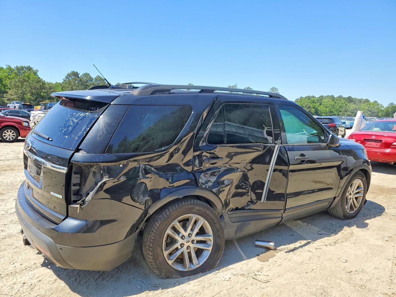 2015 Ford Explorer - Image 3