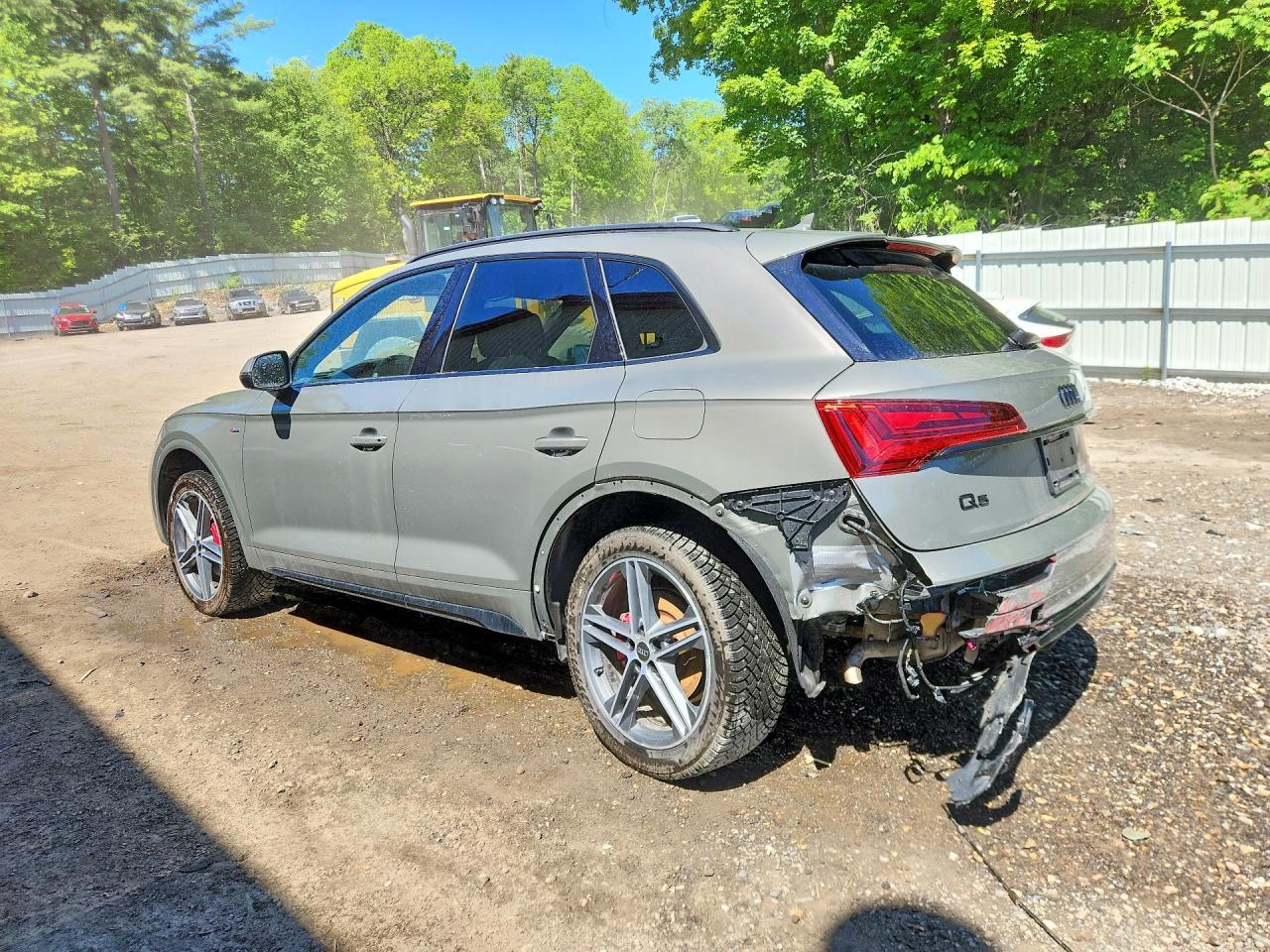 2024 Audi Q5 E Premium Plus 55 - Image 2