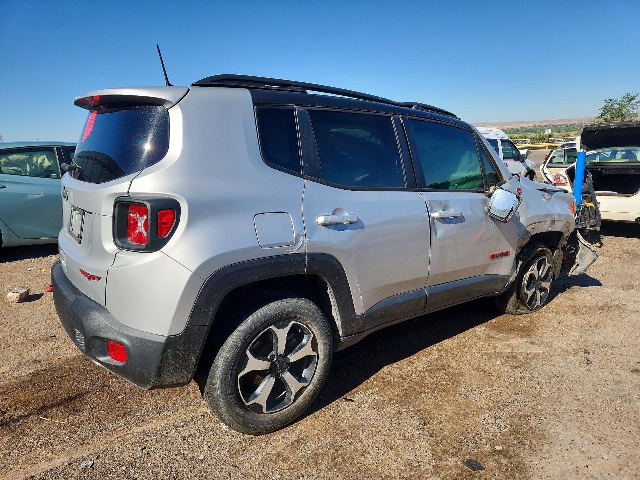 2019 Jeep Renegade Trailhawk - Image 3