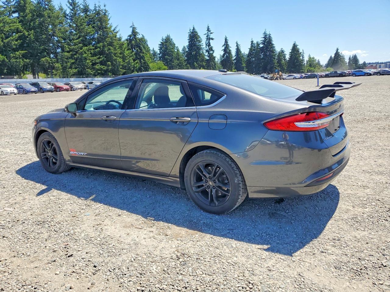 2018 Ford Fusion Se - Фото 2