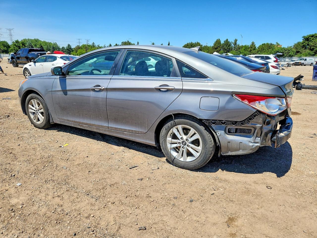 2013 Hyundai Sonata Gls - Image 4