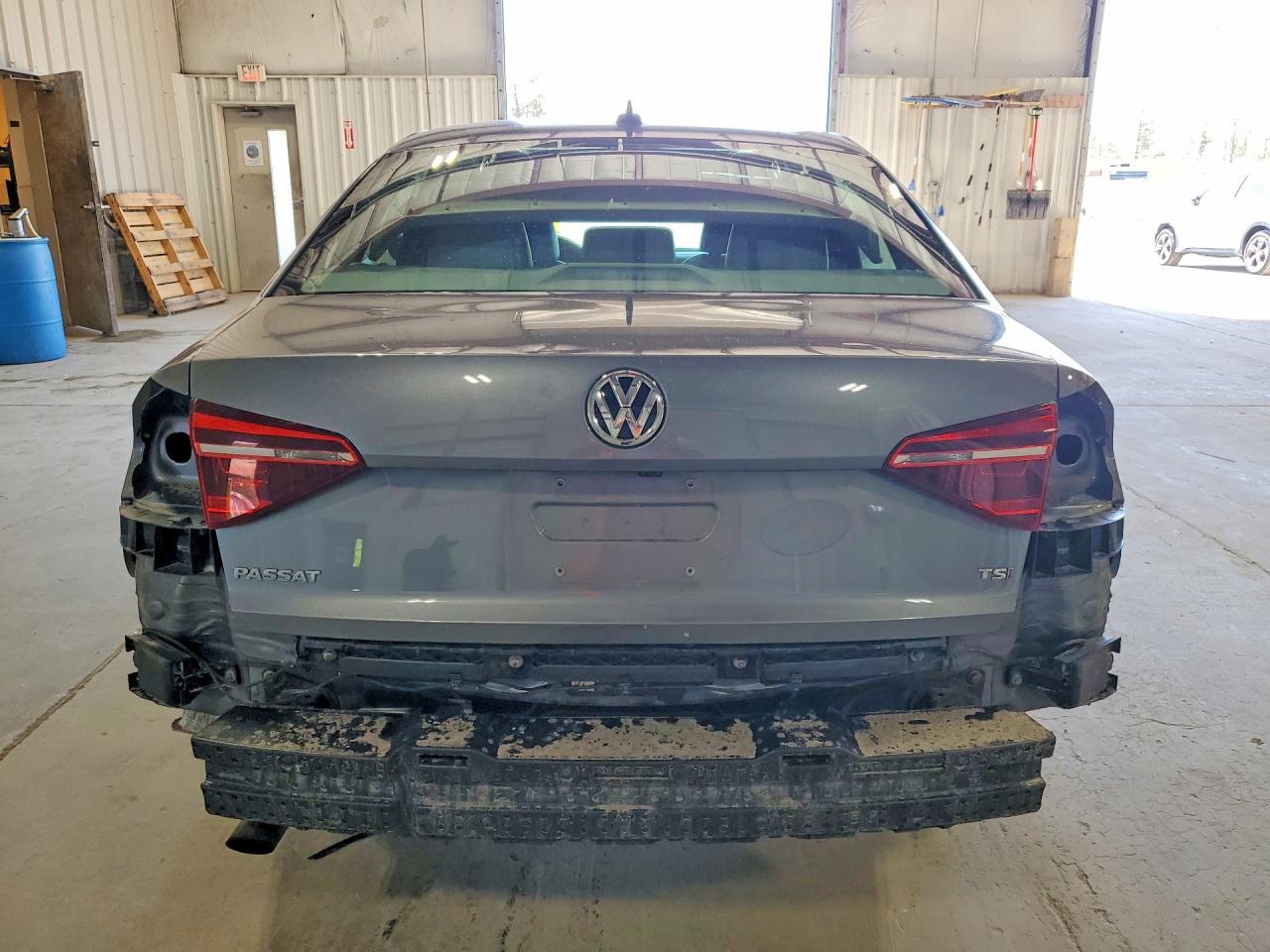 2019 Volkswagen Passat Wolfsburg - Фото 6