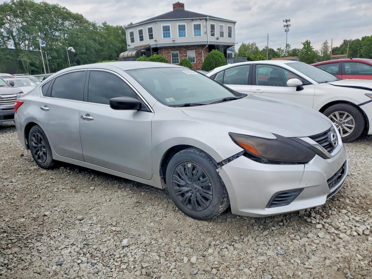 2017 Nissan Altima 2.5 S - Фото 4