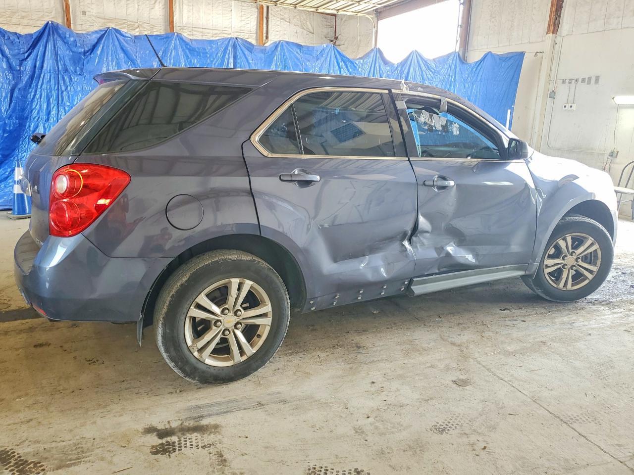 2014 Chevrolet Equinox Ls - Image 3