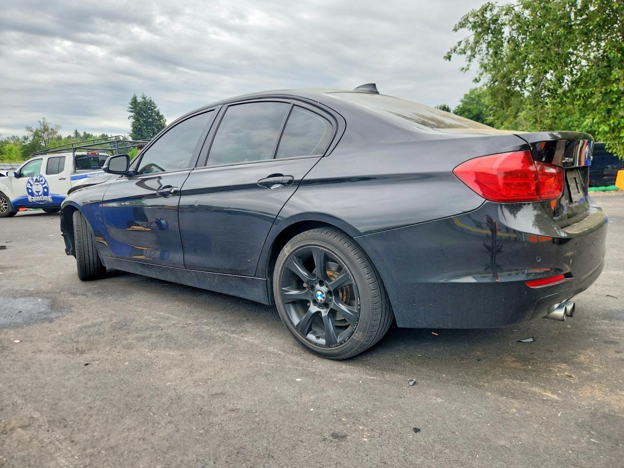 2015 BMW 328 Xi - Image 2