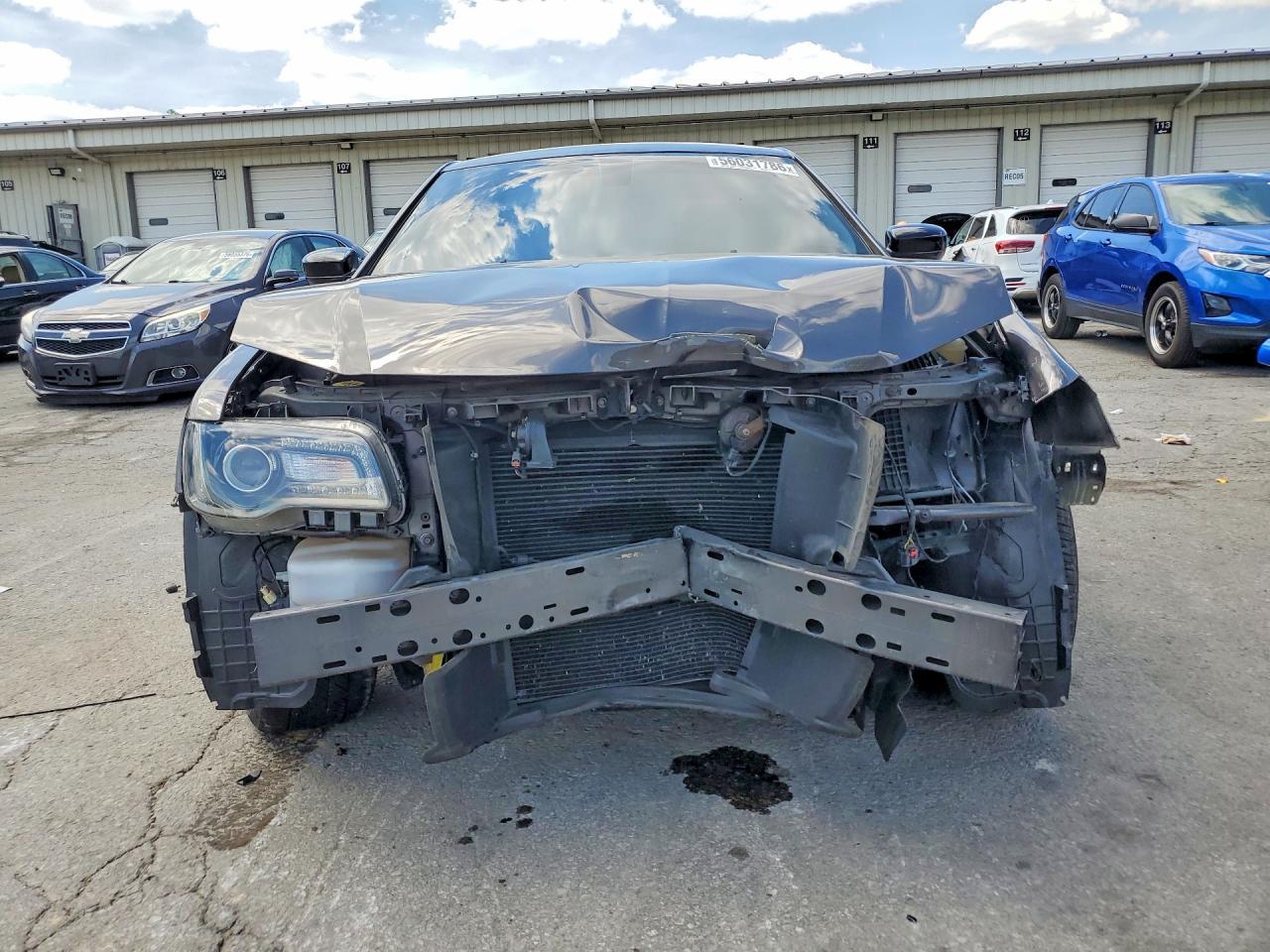 2019 Chrysler 300 Touring - Фото 5