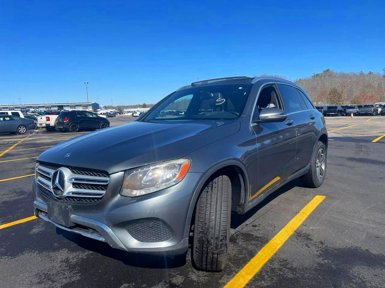 2017 Mercedes-Benz Glc 300 4Matic - Image 2