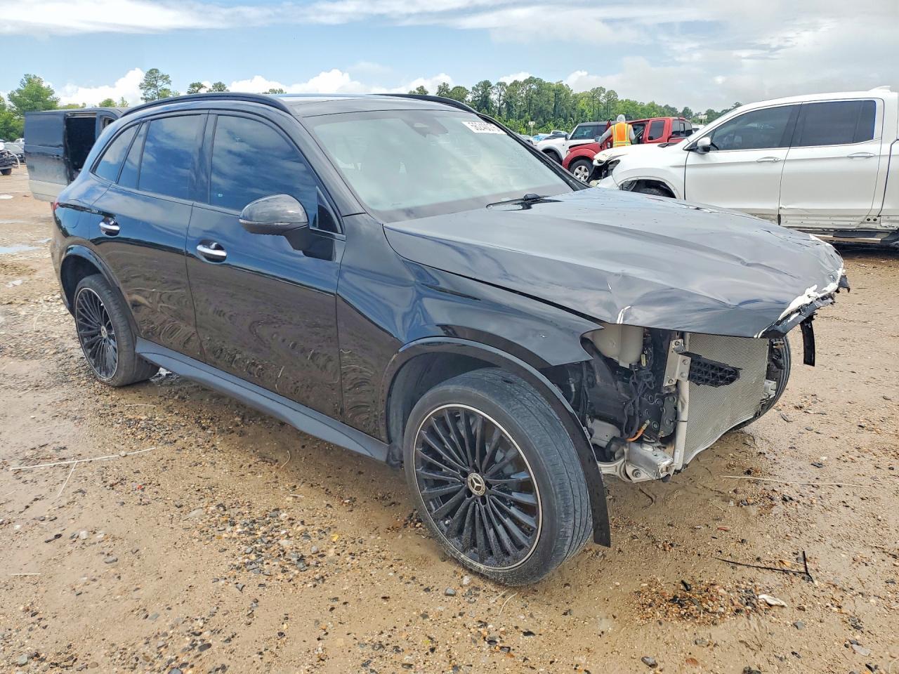2025 Mercedes-Benz Glc 300 - Фото 4