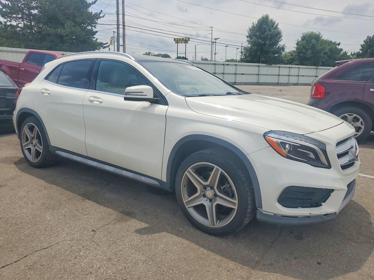 2015 Mercedes-Benz Gla 250 4Matic - Image 4