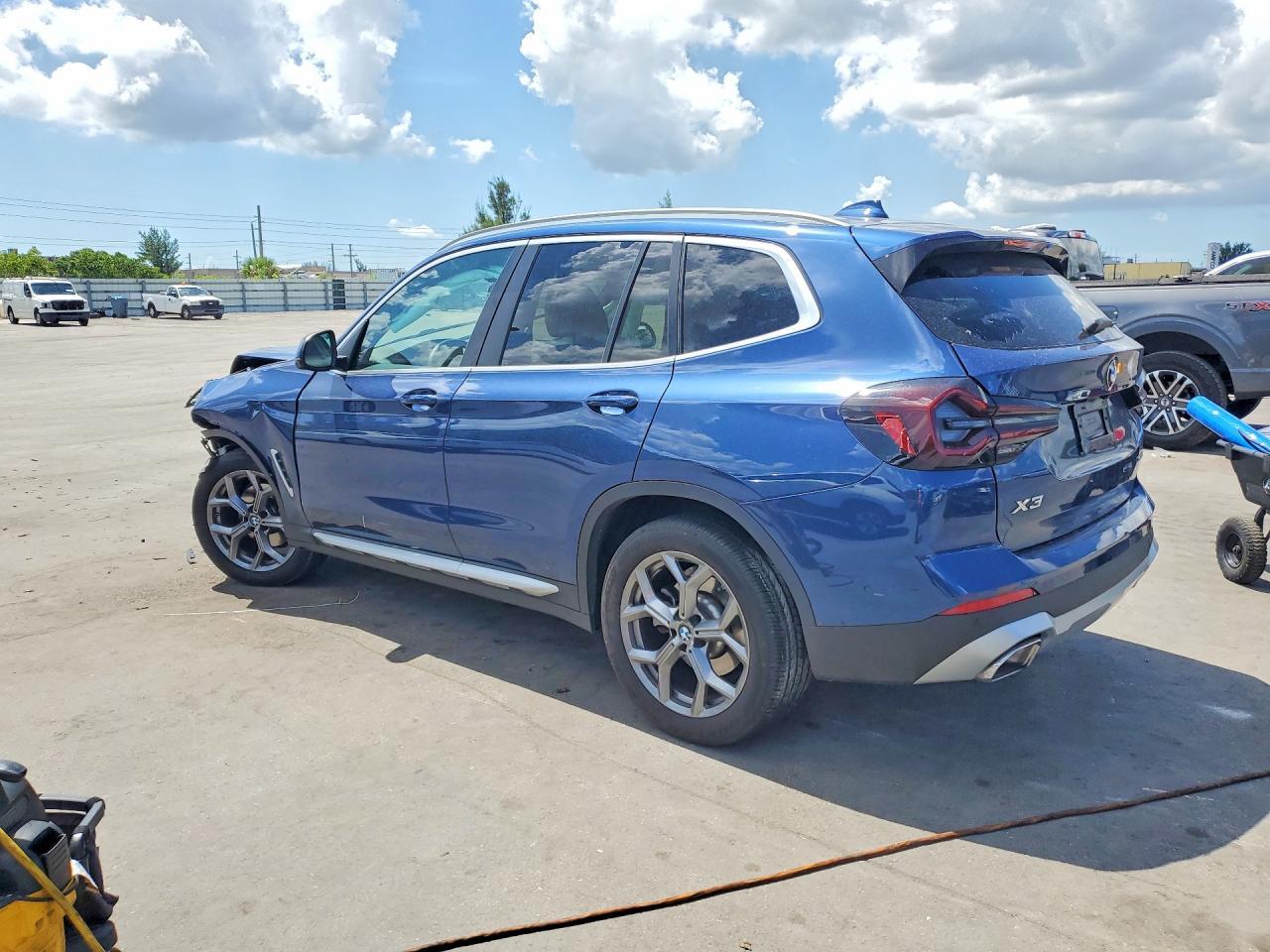 2024 BMW X3 Sdrive30I - Фото 2