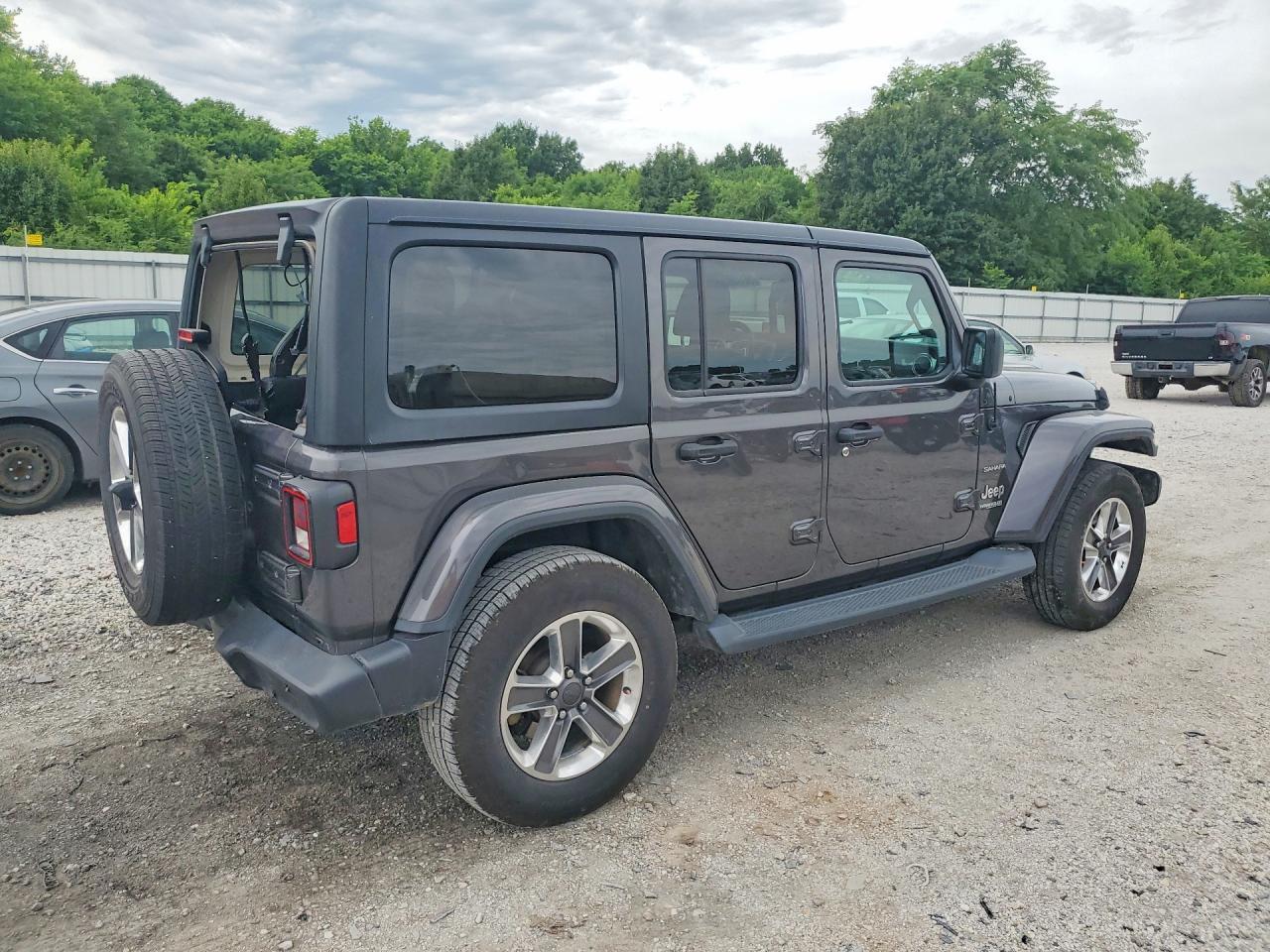 2020 Jeep Wrangler Unlimited Sahara - Image 3