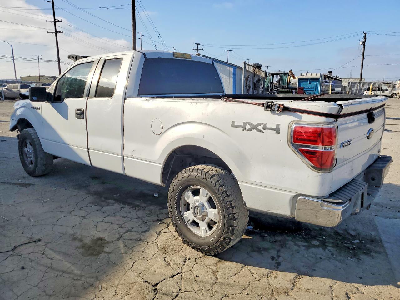 2010 Ford F150 Super Cab - Image 2