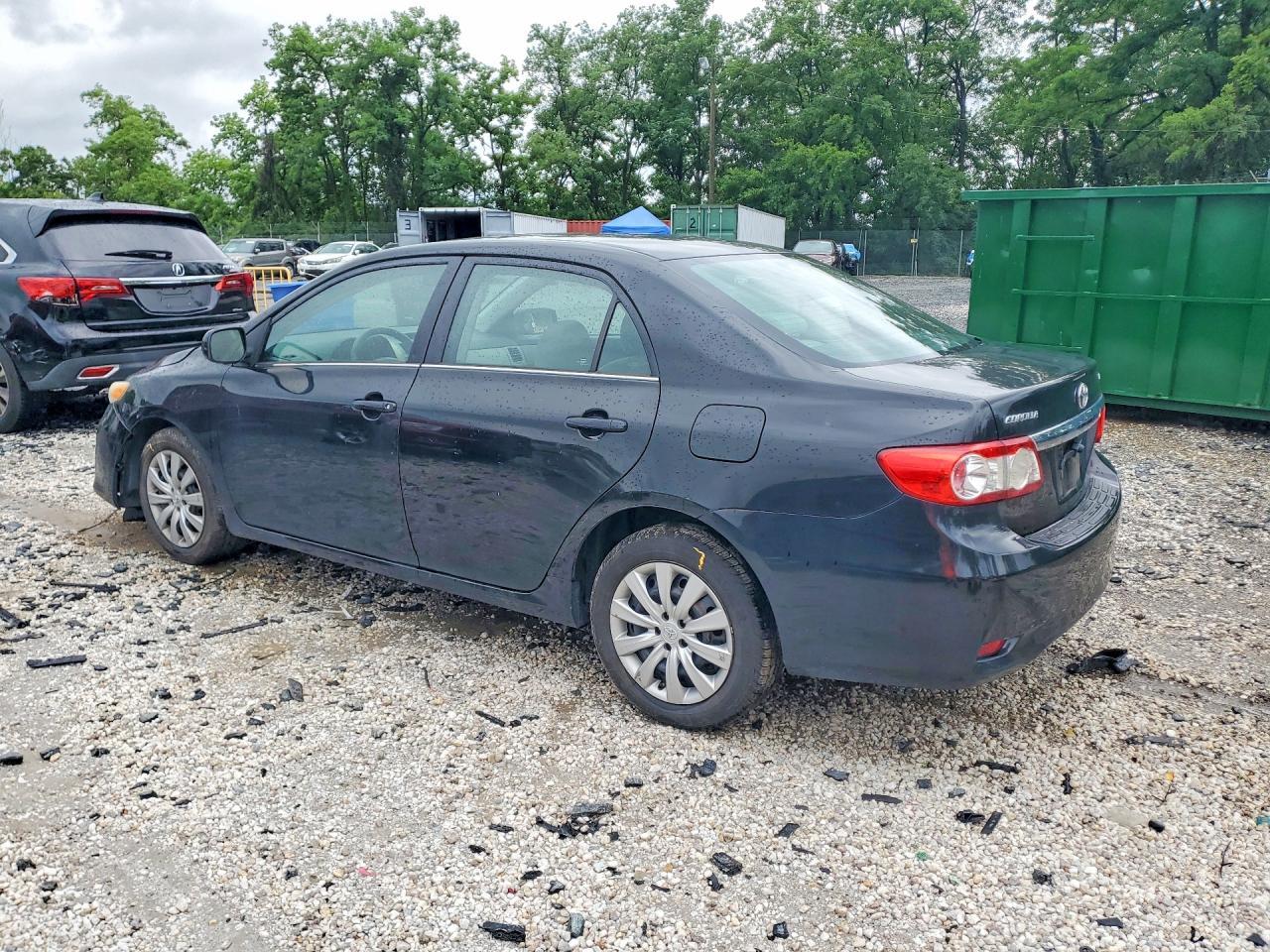2013 Toyota Corolla Le - Фото 2