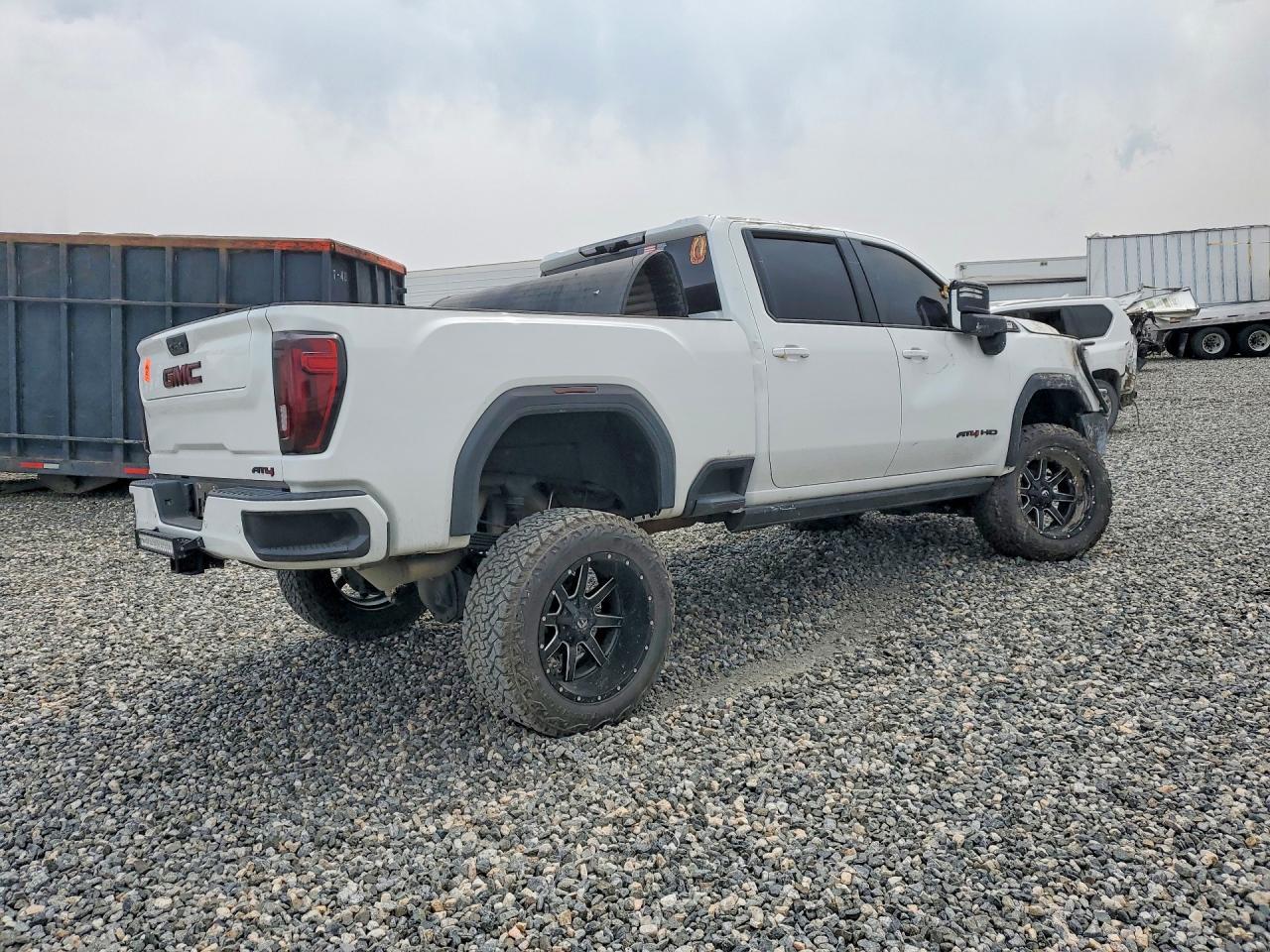2021 GMC Sierra K3500 At4 - Image 3