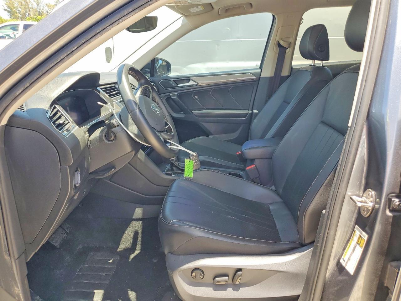 2022 Volkswagen Tiguan Se - Image 7