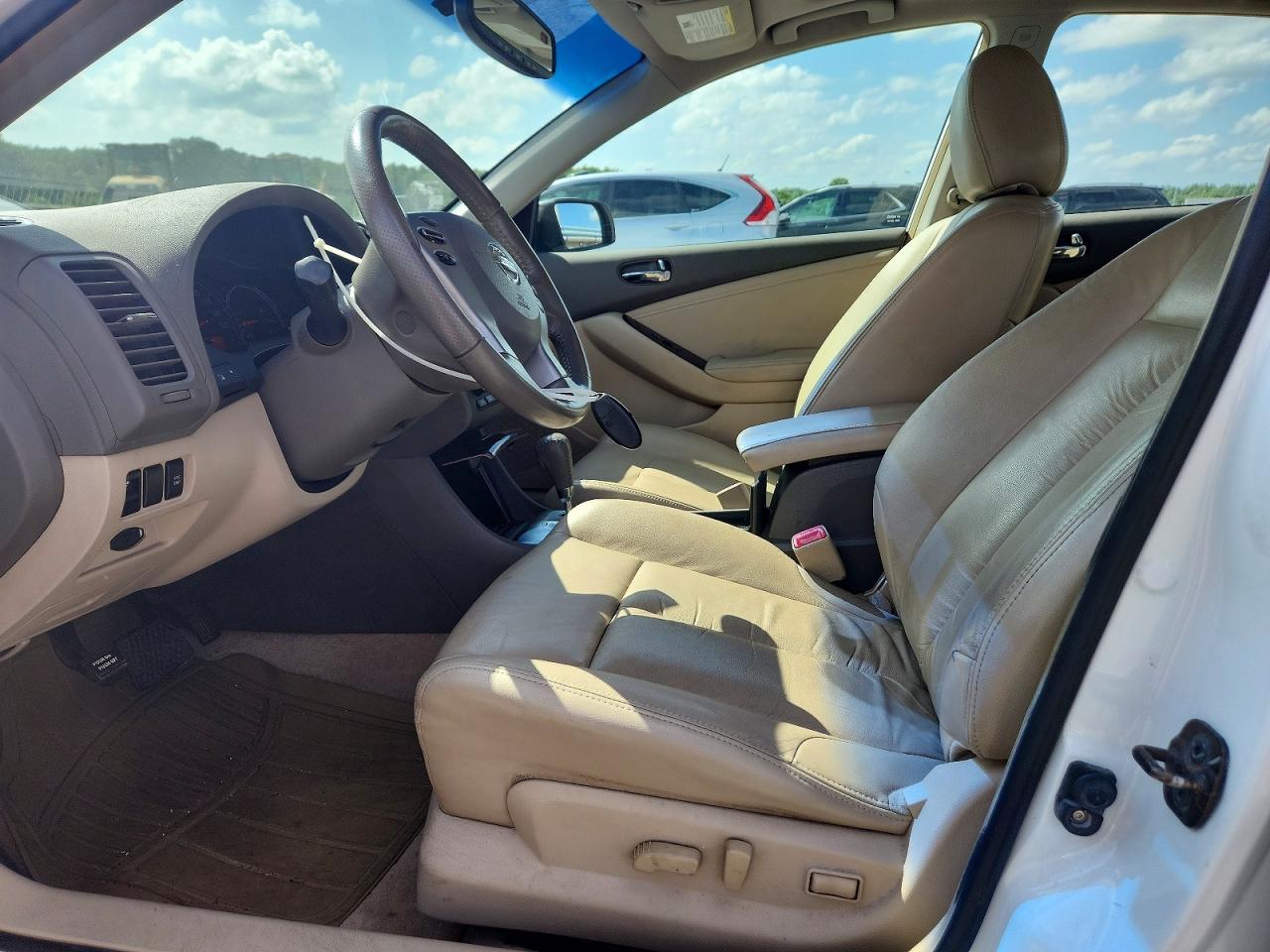 2010 Nissan Altima 2.5 - Image 7
