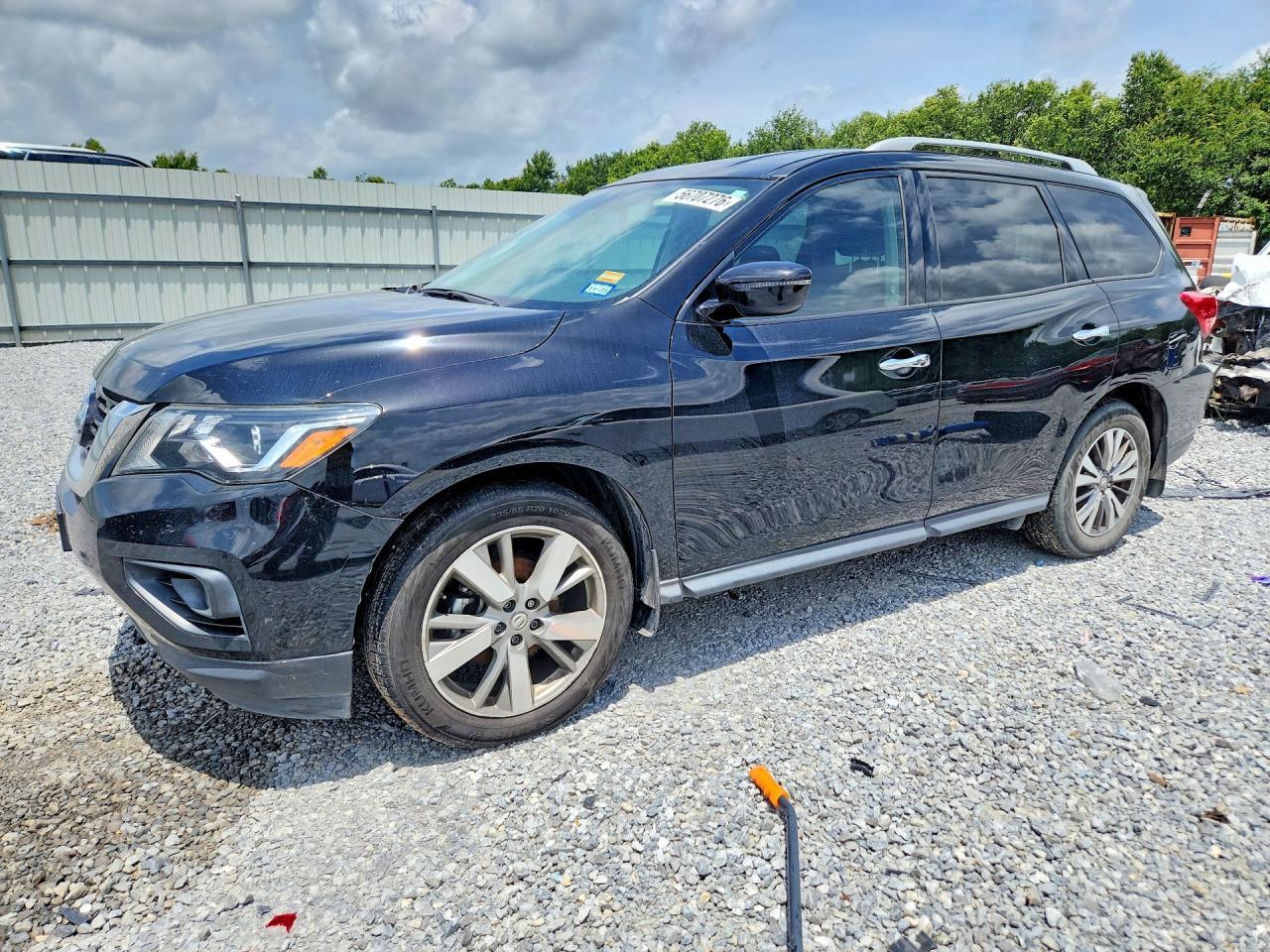 2020 Nissan Pathfinder S
