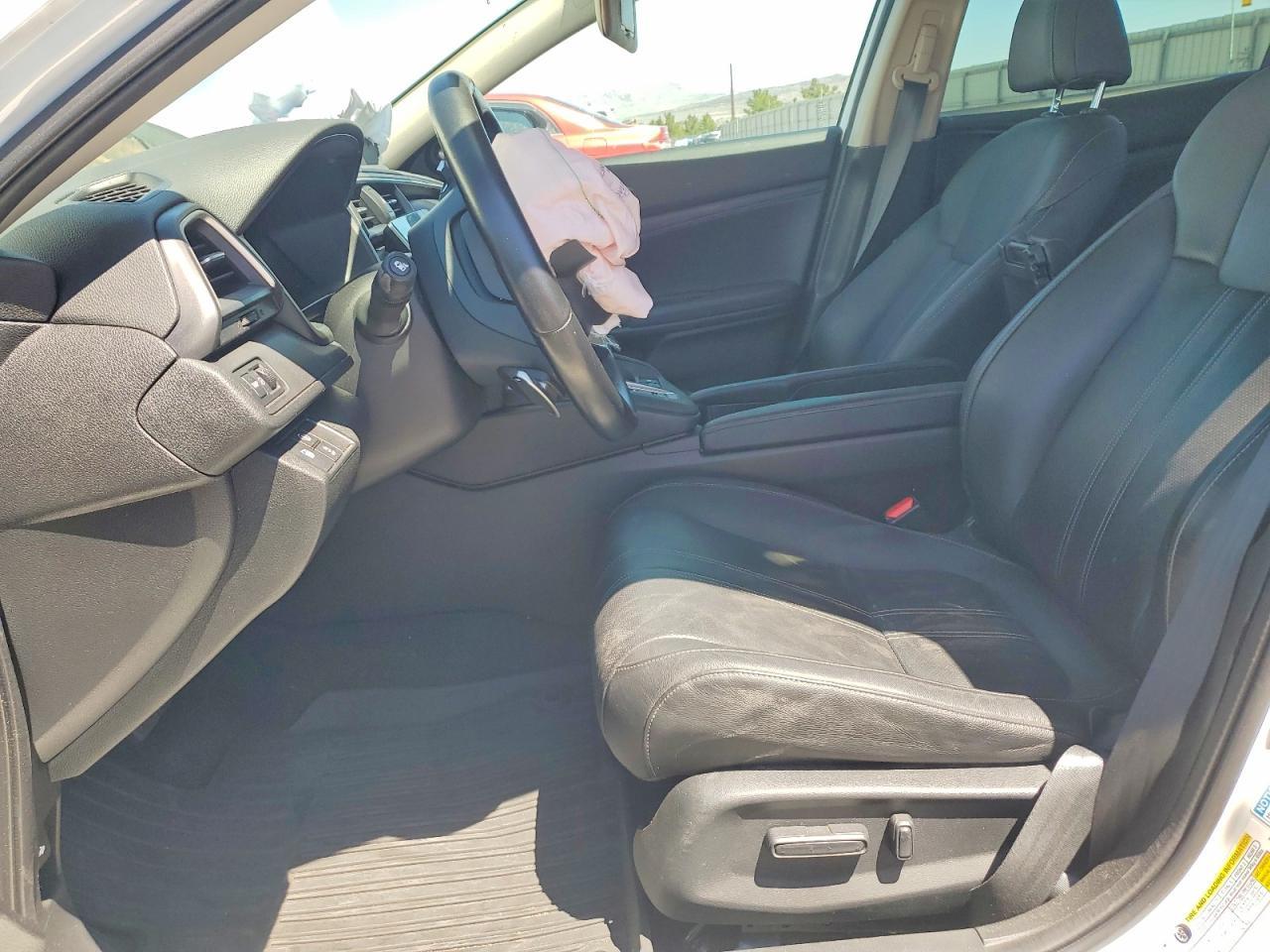 2020 Honda Insight Touring - Image 7