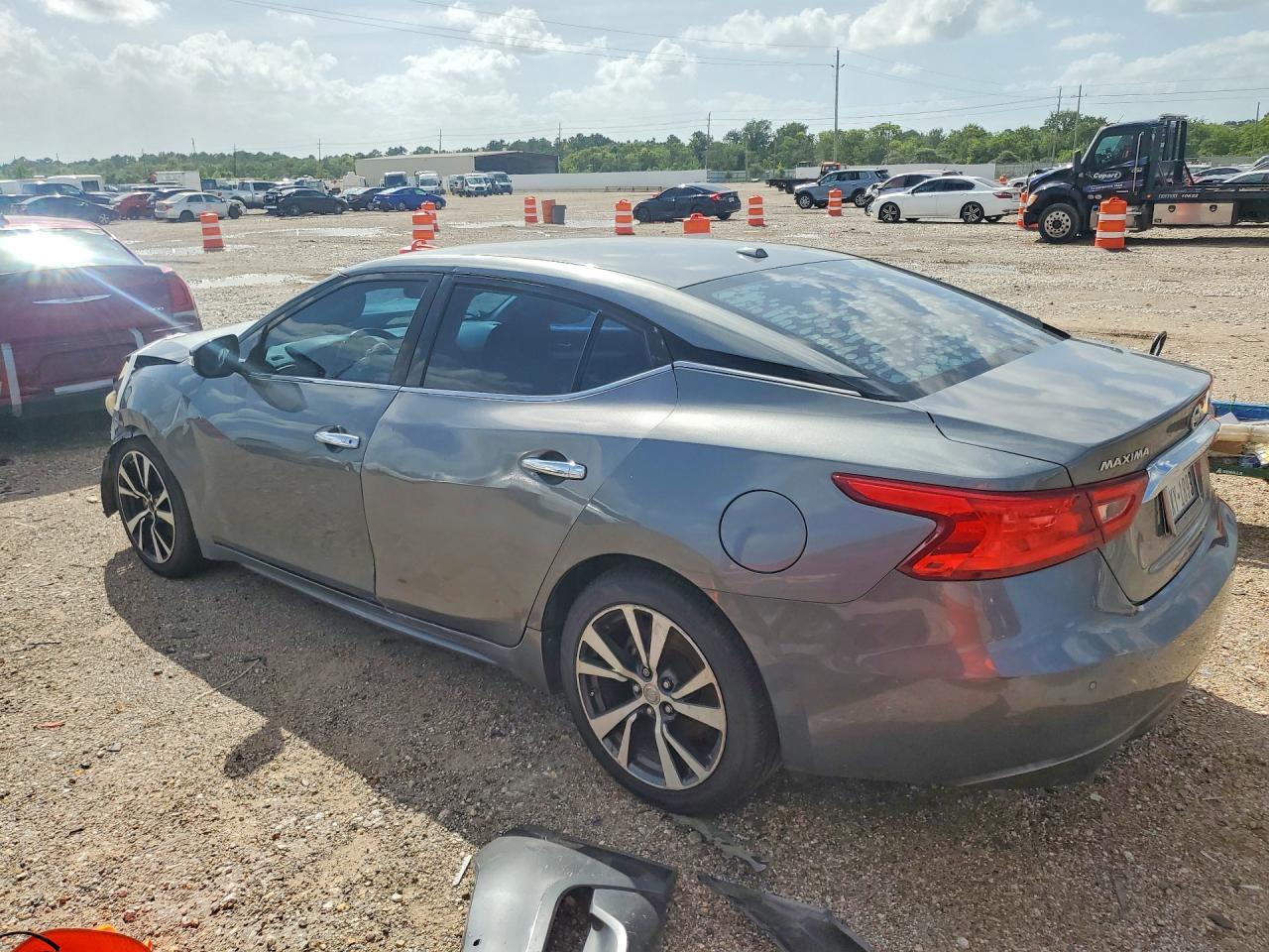 2018 Nissan Maxima 3.5 Sv - Image 2