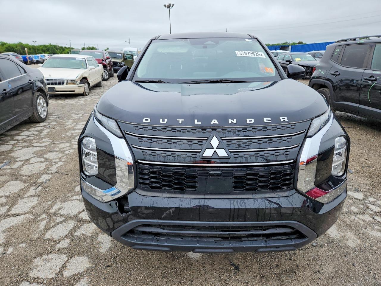 2023 Mitsubishi Outlander Es - Image 5