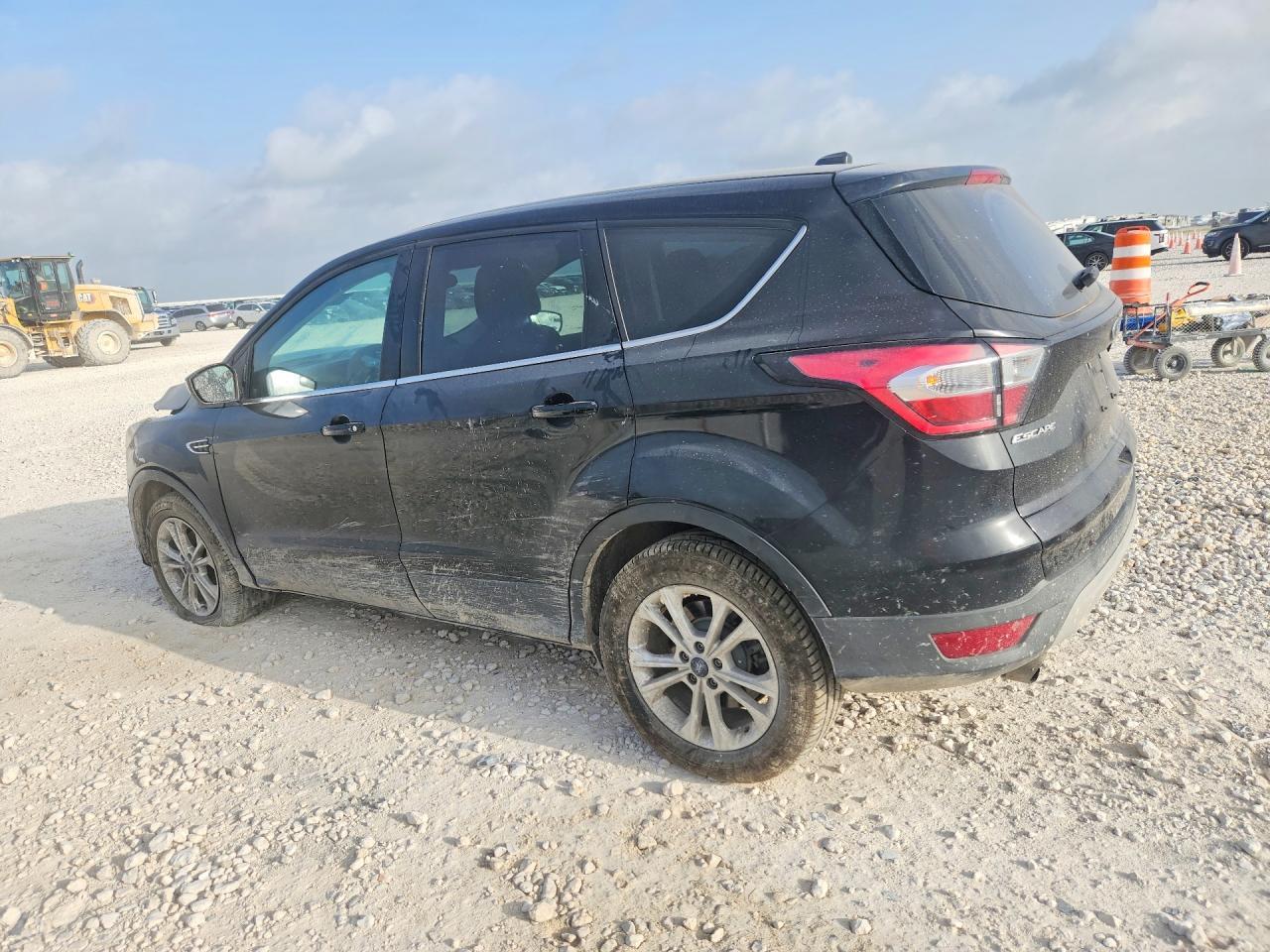 2017 Ford Escape Se - Image 2