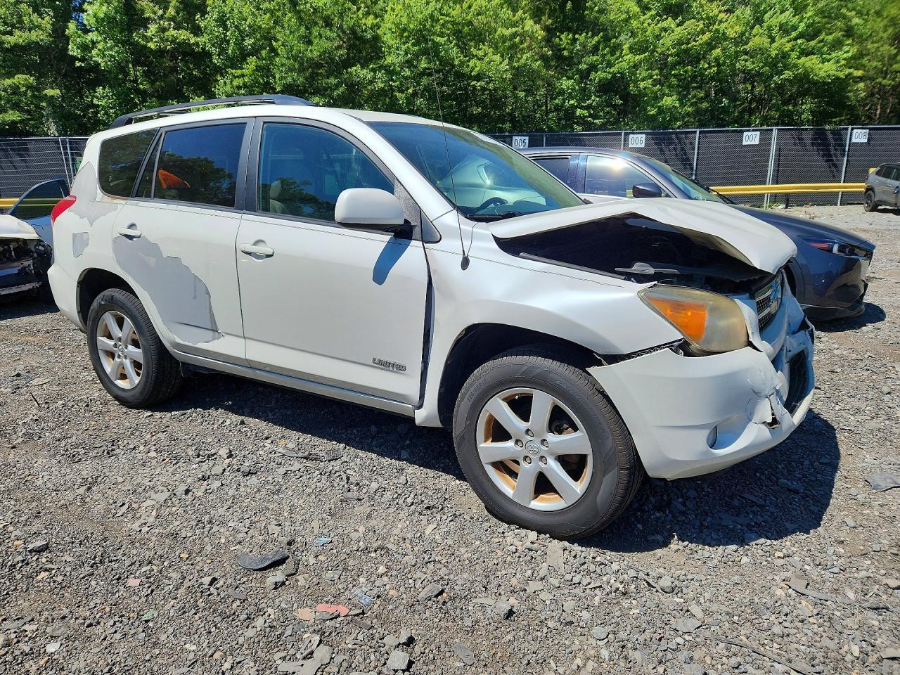 2007 Toyota Rav4 Limited - Image 4
