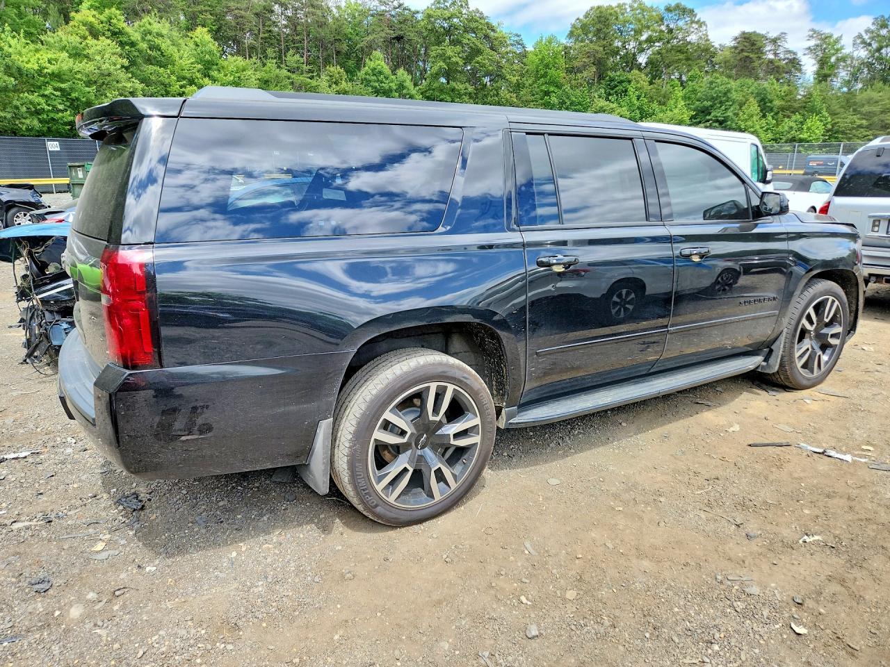 2019 Chevrolet Suburban K1500 Premier - Фото 3