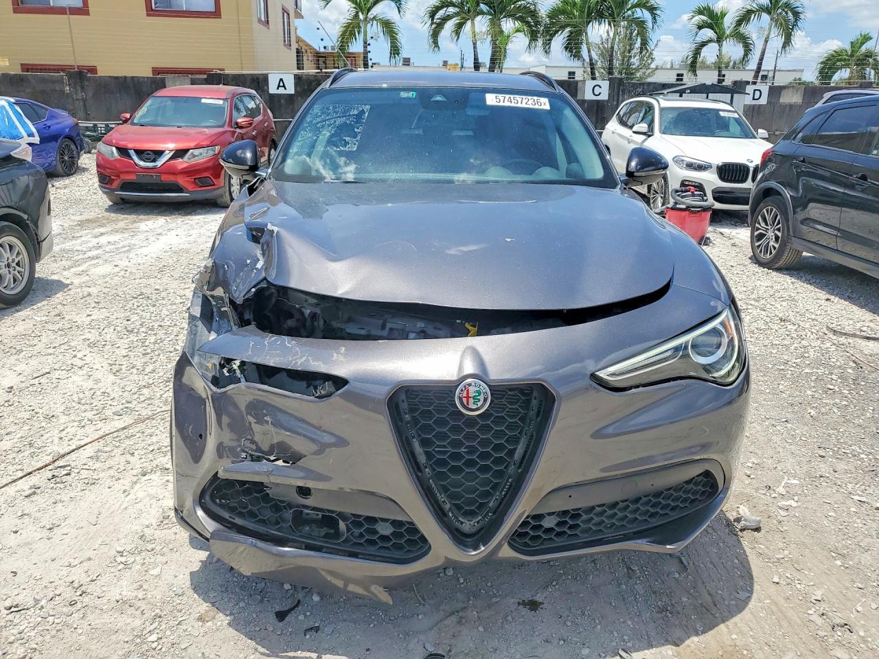 2021 Alfa Romeo Stelvio Sport - Фото 5