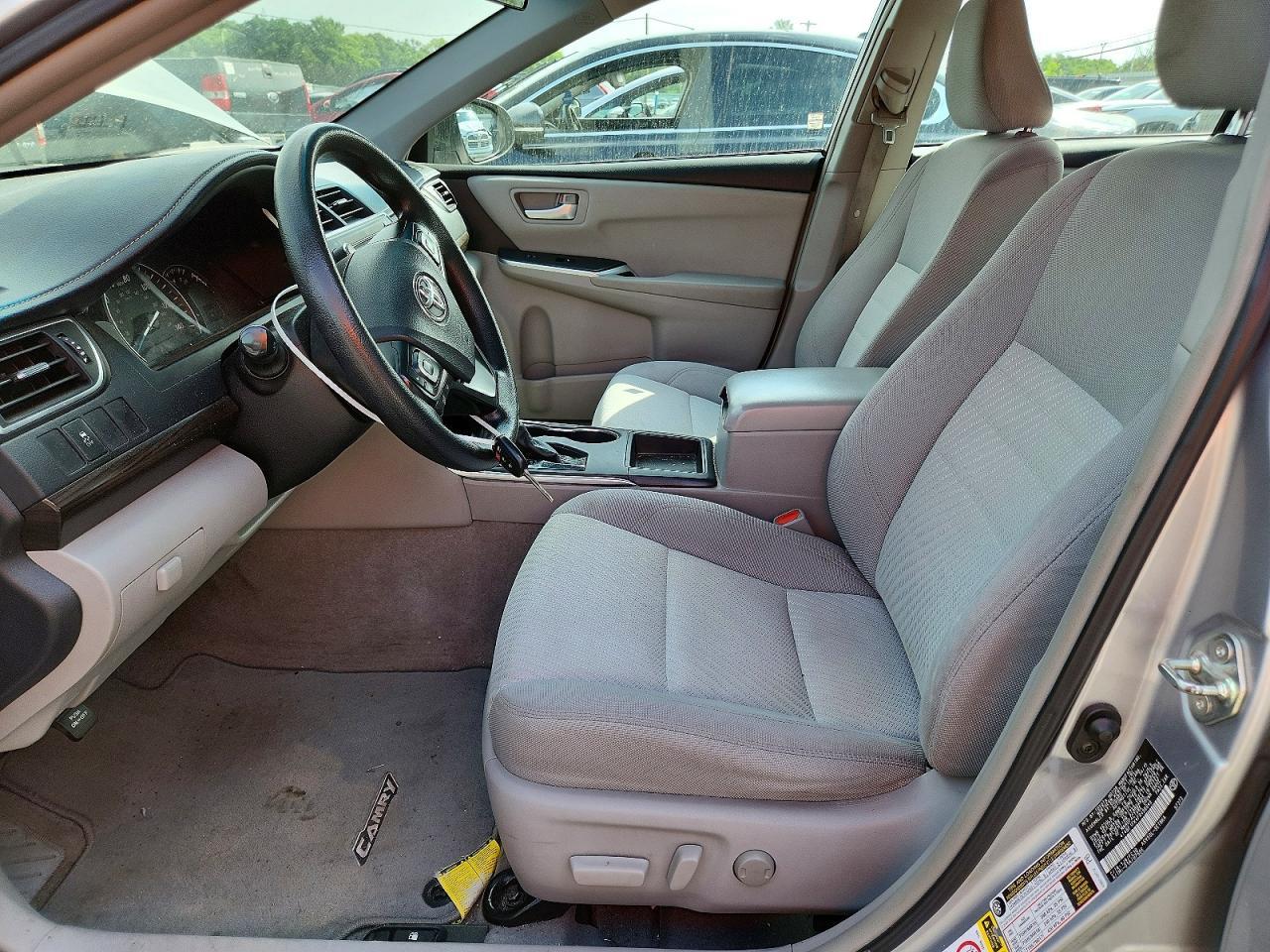 2015 Toyota Camry Le - Фото 7