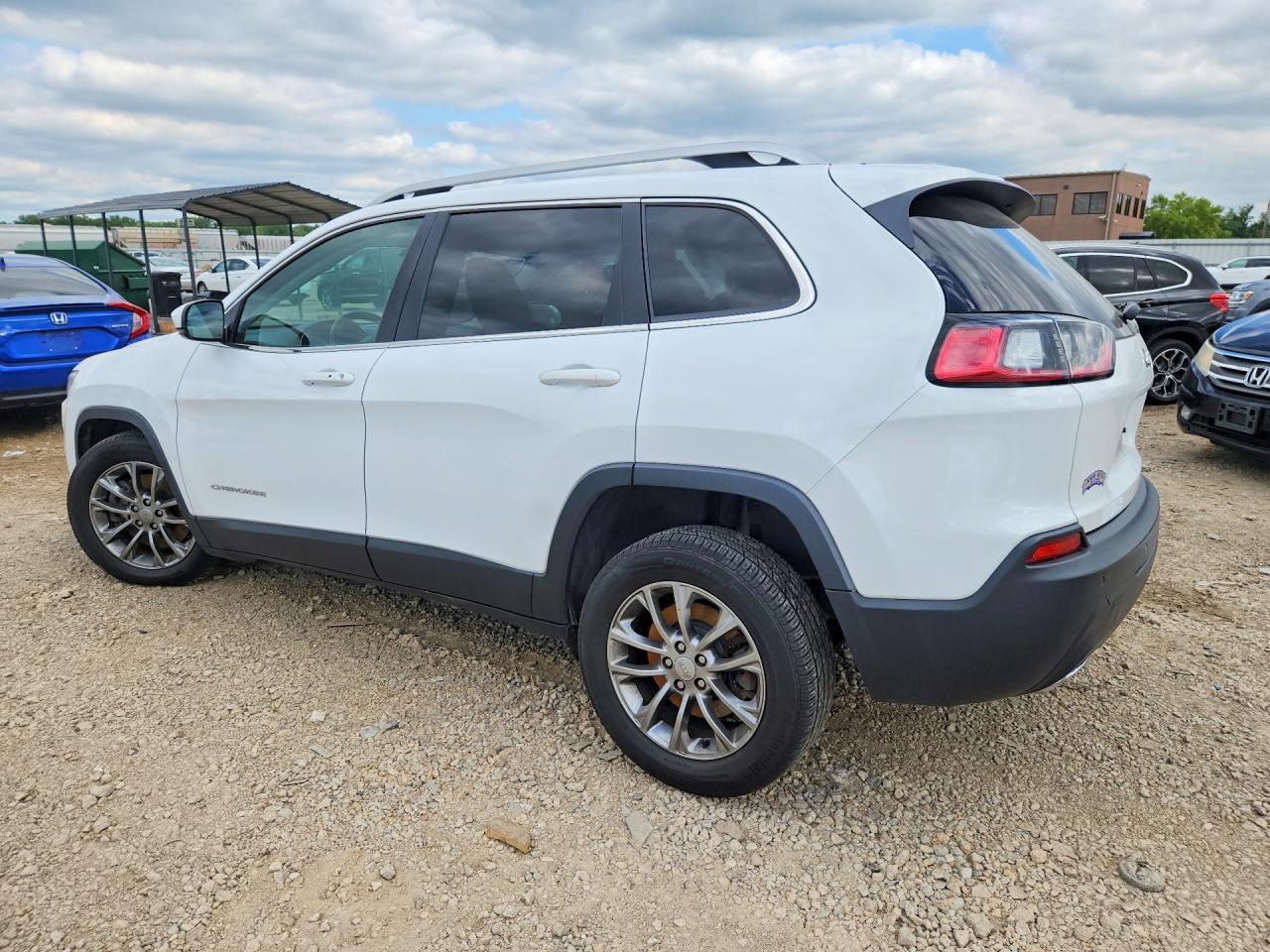 2019 Jeep Cherokee Latitude Plus - Фото 2