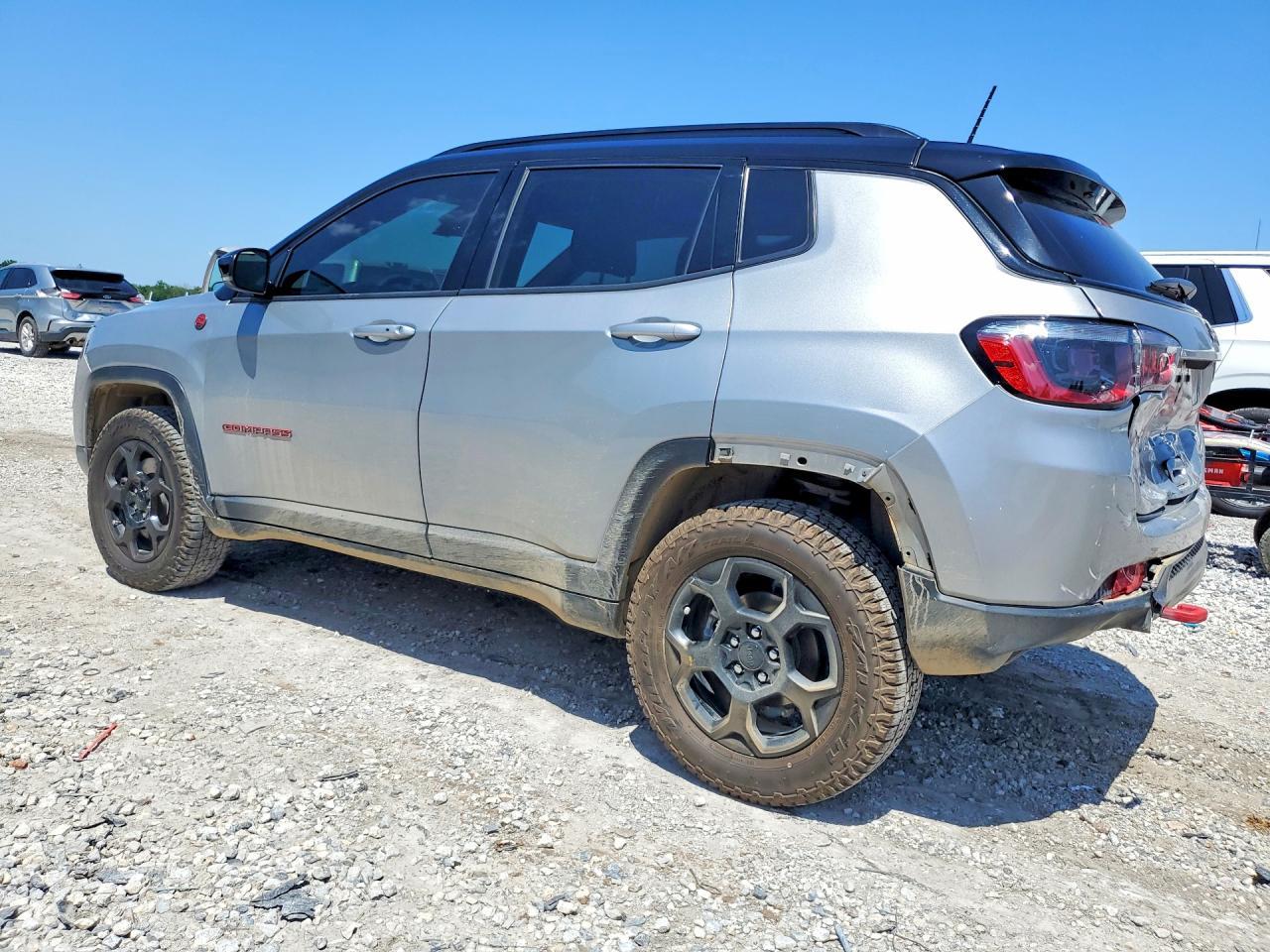 2023 Jeep Compass Trailhawk - Image 2