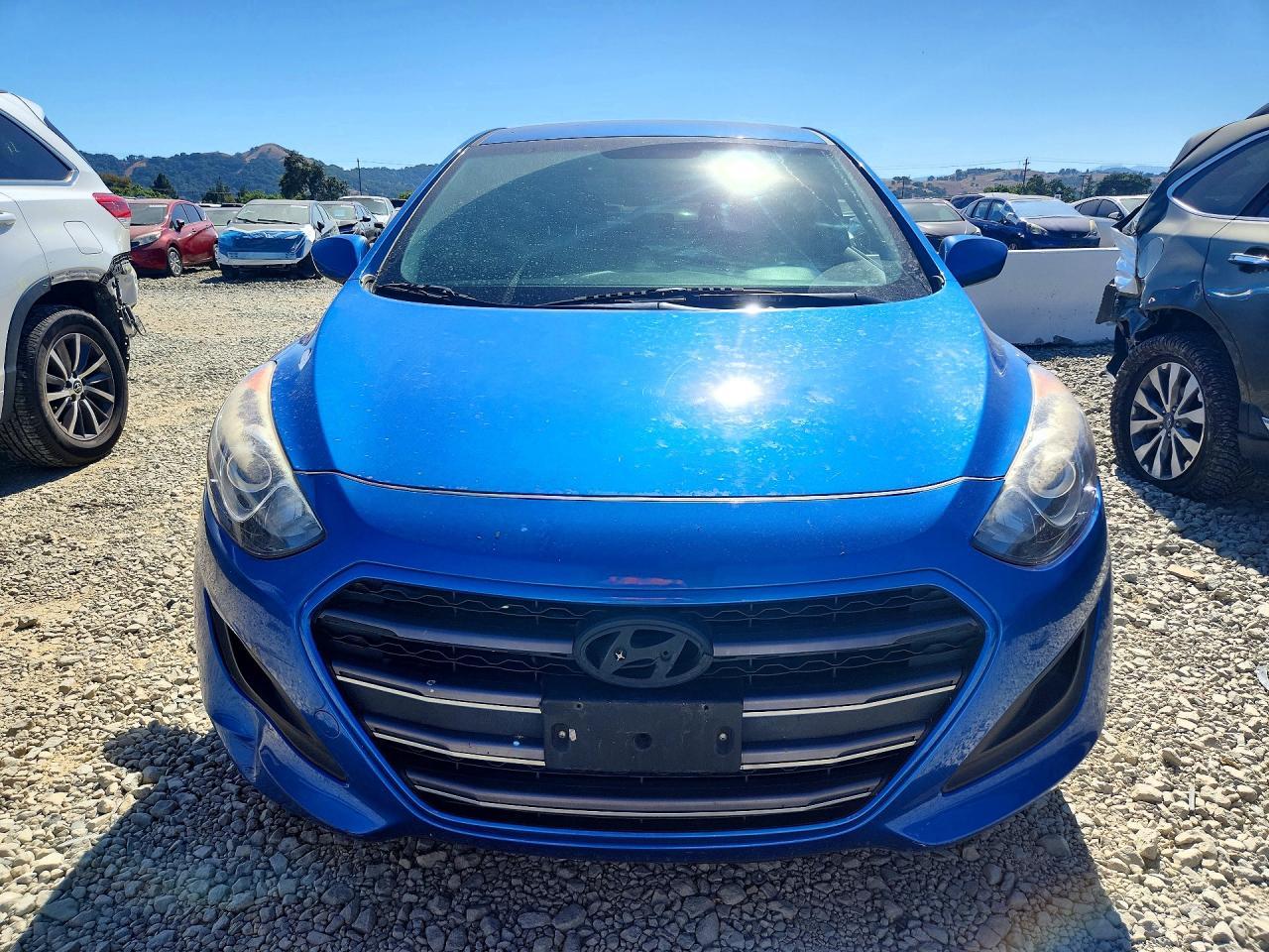2017 Hyundai Elantra Gt Base - Image 5