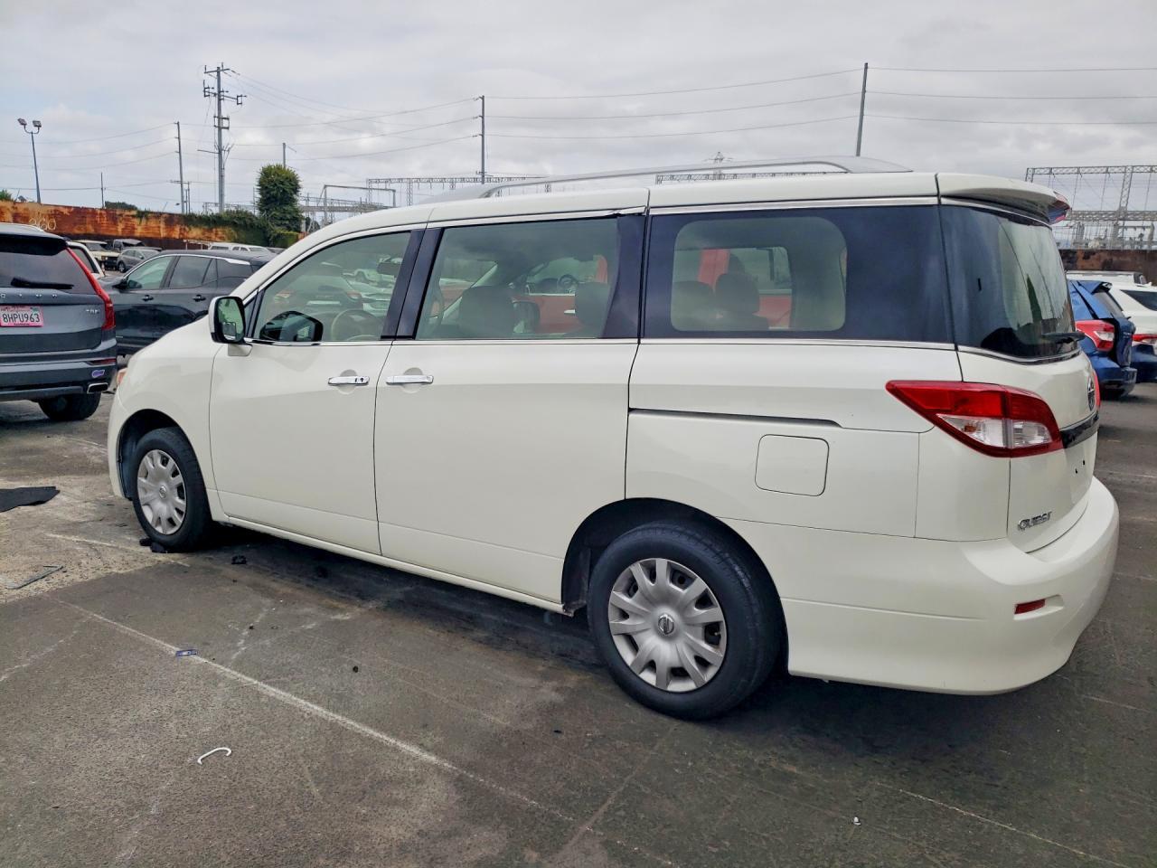 2014 Nissan Quest 3.5 S - Фото 2