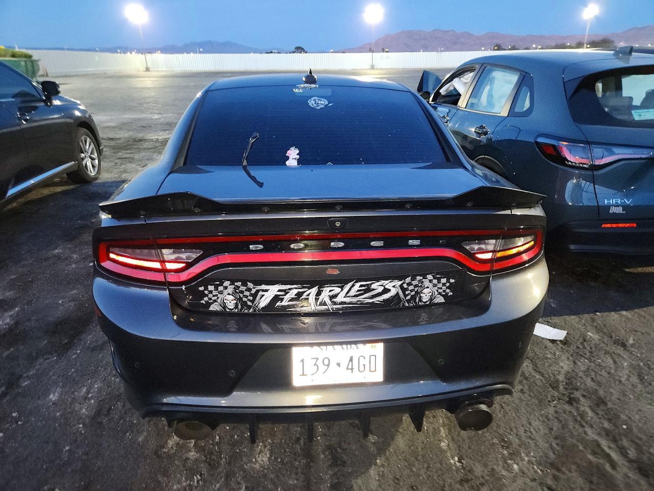 2016 Dodge Charger R - Image 6