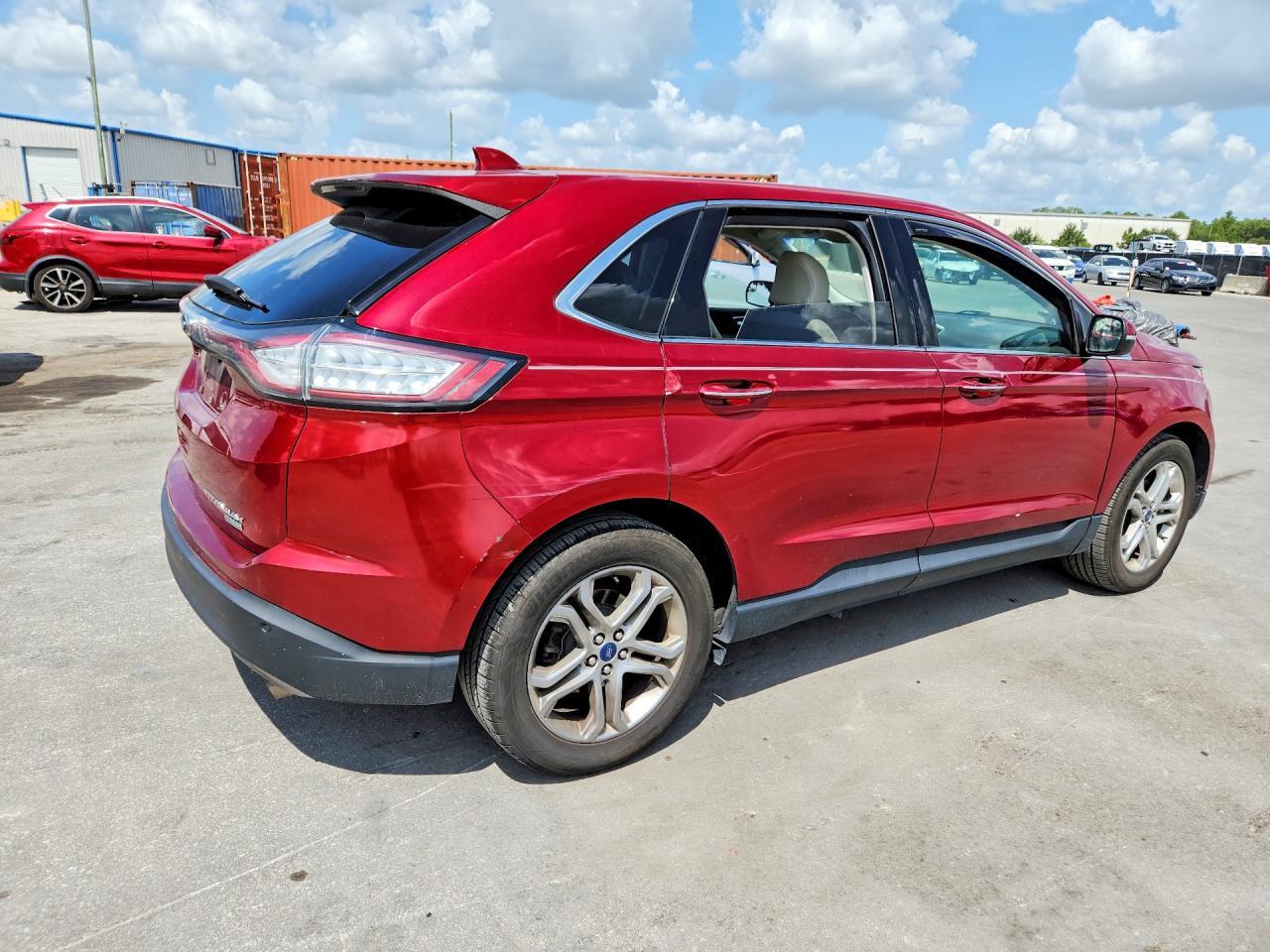 2017 Ford Edge Titanium - Image 3