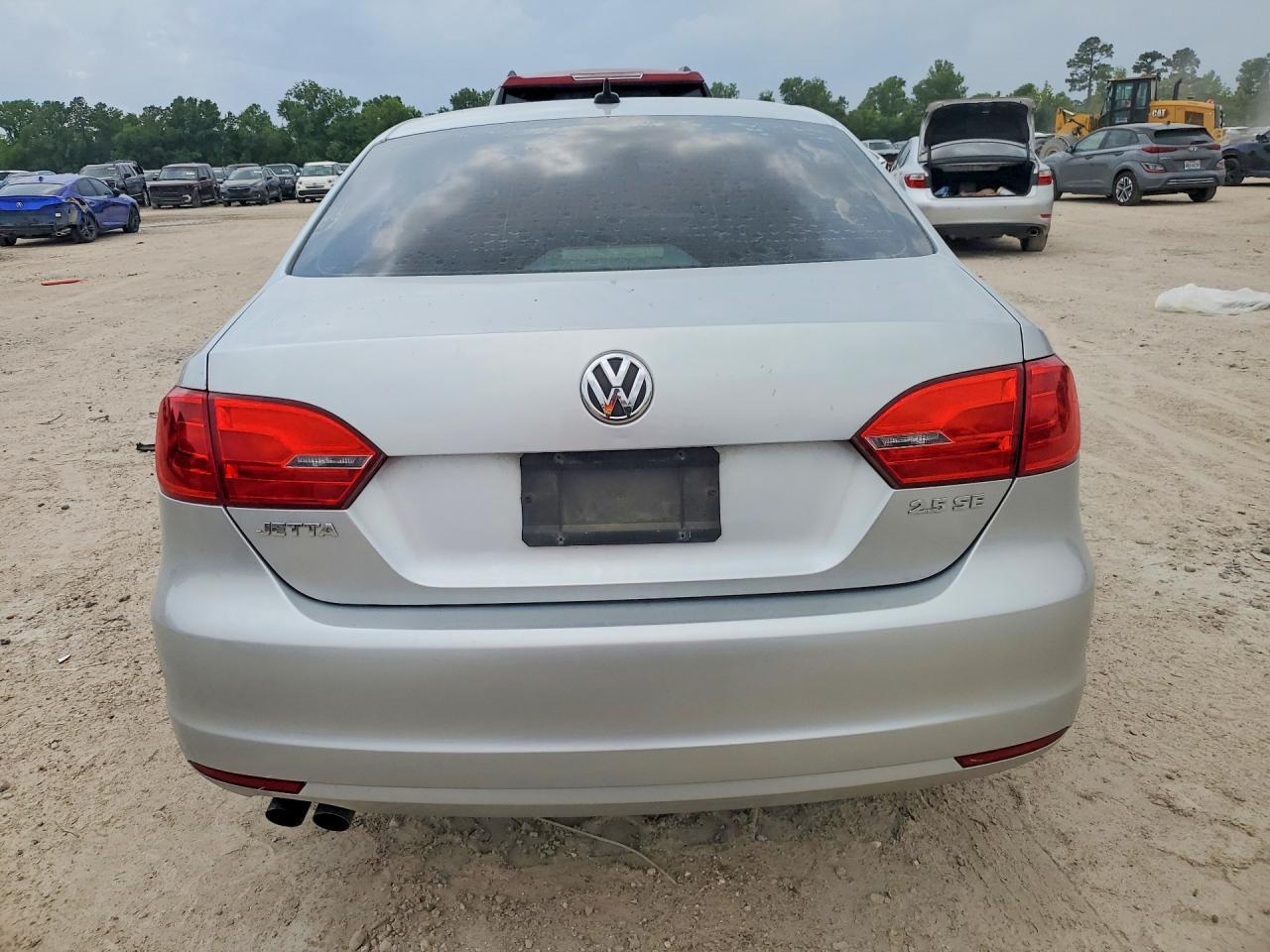 2011 Volkswagen Jetta Se - Фото 6