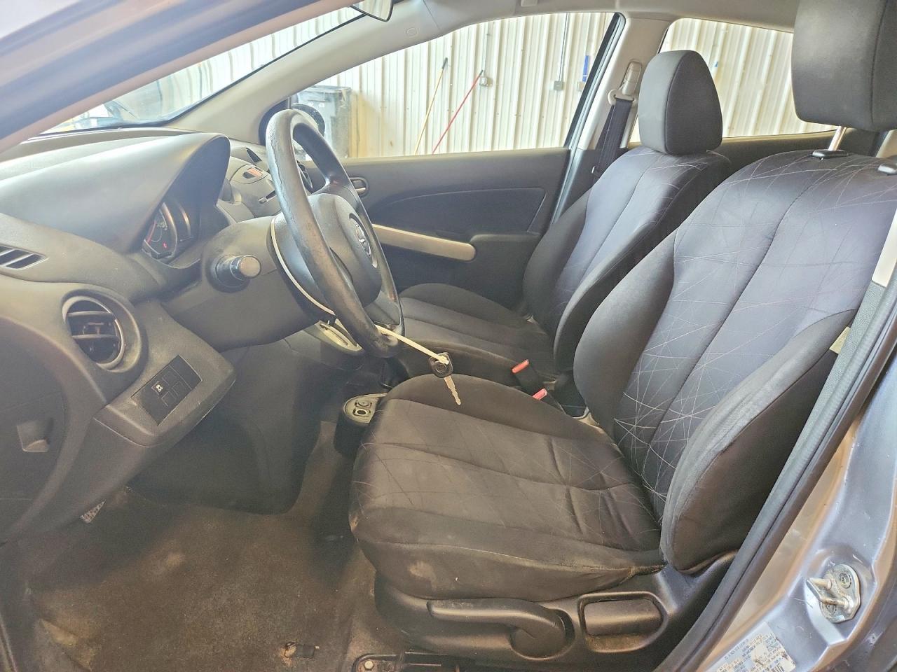 2012 Mazda Mazda2 - Фото 7